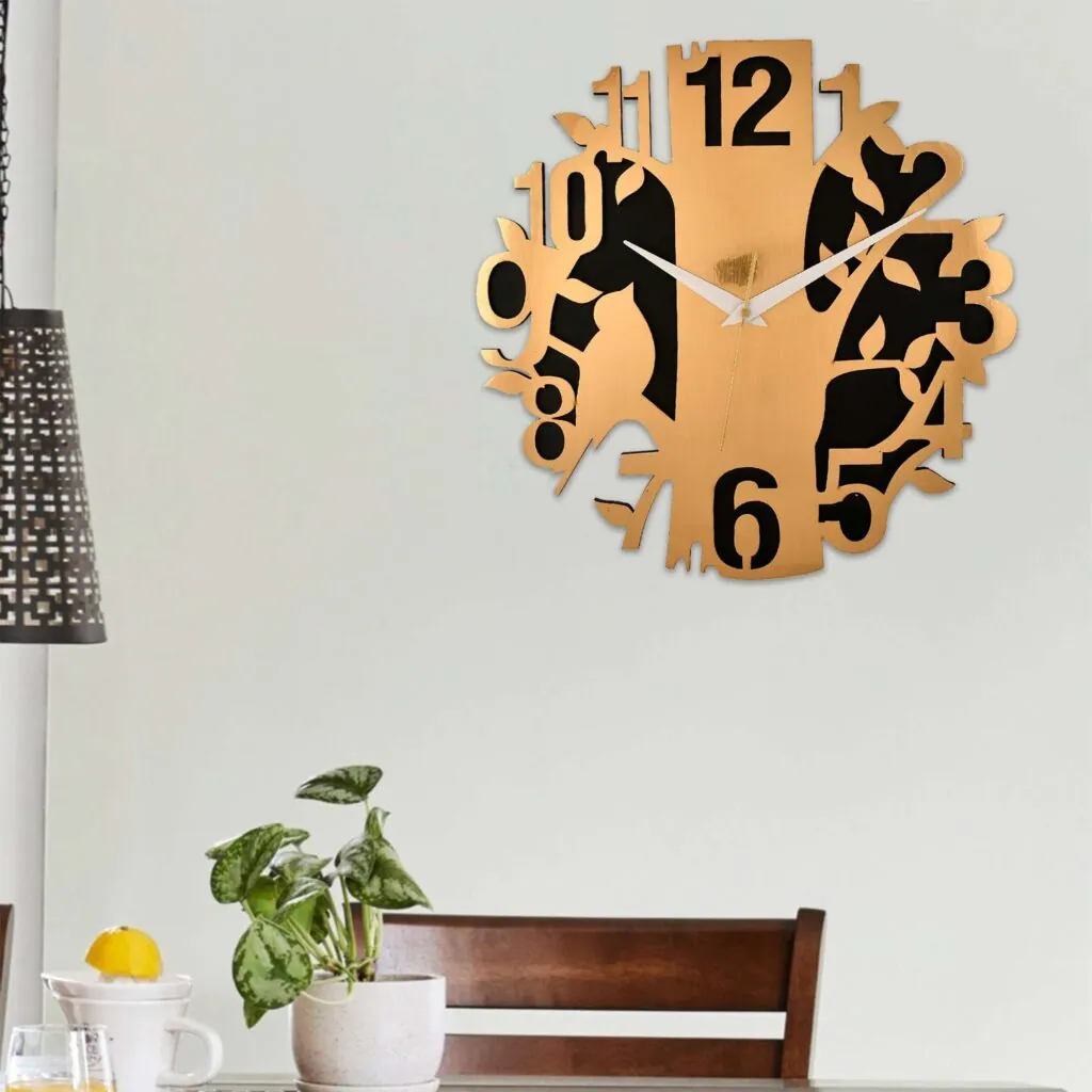 Lord Krishna Wooden Wall Clock, photo 1 of 3
