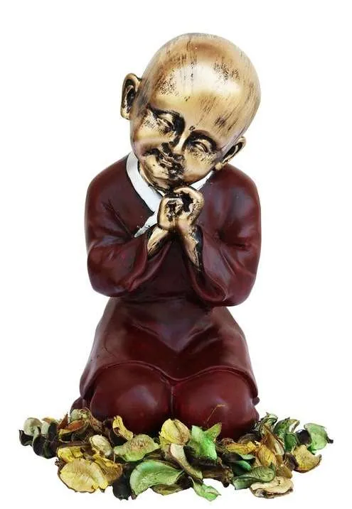 Resin Monk Showpiece with Potpourri, photo 1 of 4