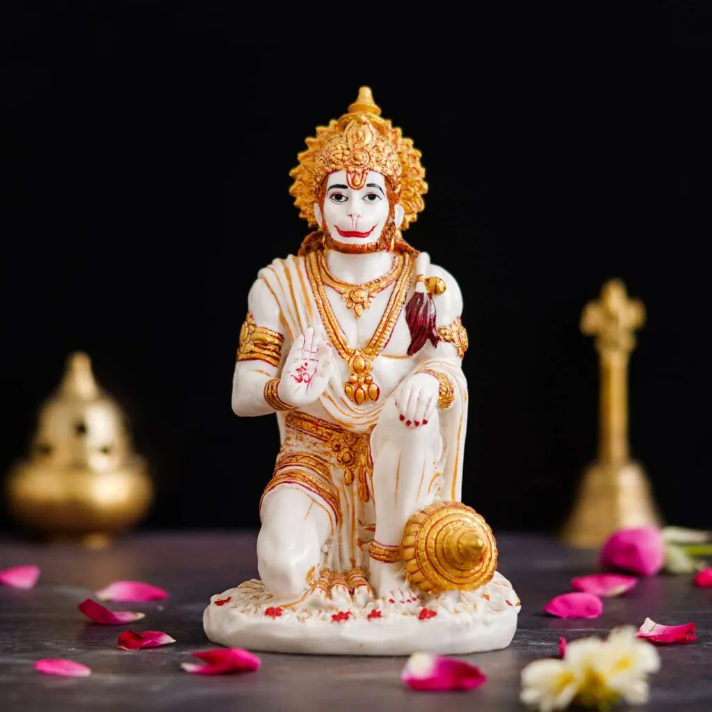 Kneeling Lord Hanuman Marble Statue, photo 1 of 4