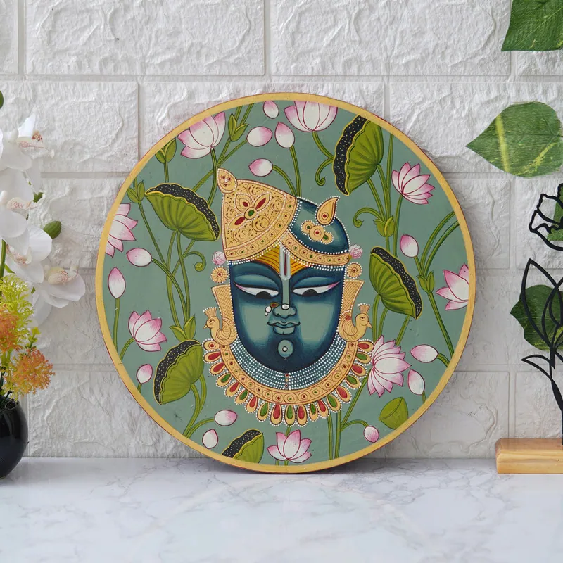 Shrinathji Face Pichwai Plate, photo 1 of 4
