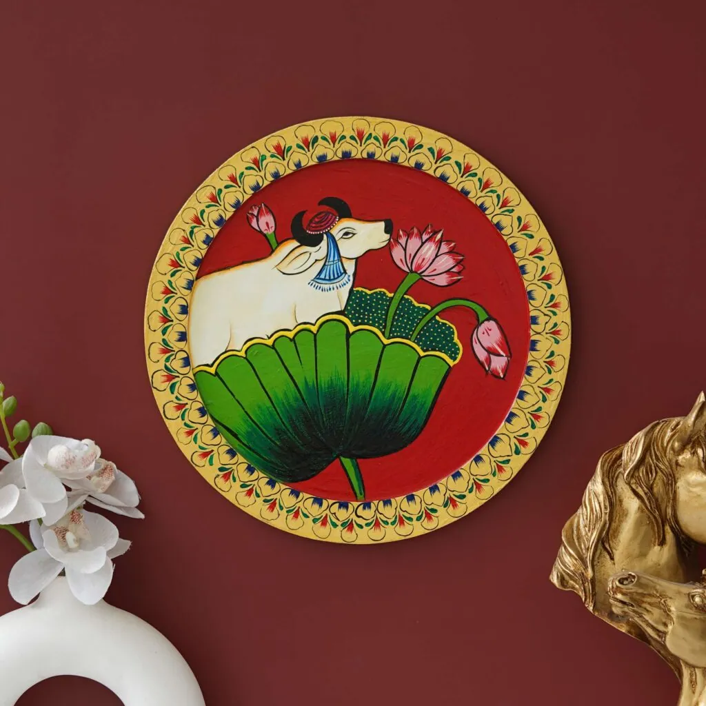 Kamdhenu Cow Pichwai Wall Plate, photo 1 of 4