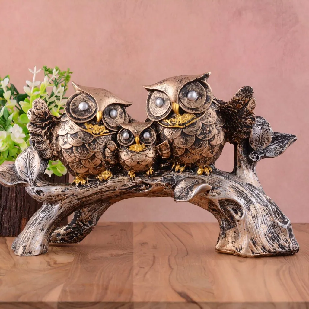 Metallic Owl Family Resin Showpiece, photo 1 of 4