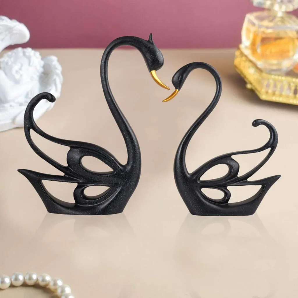 Black Swan Resin Pair, photo 1 of 4
