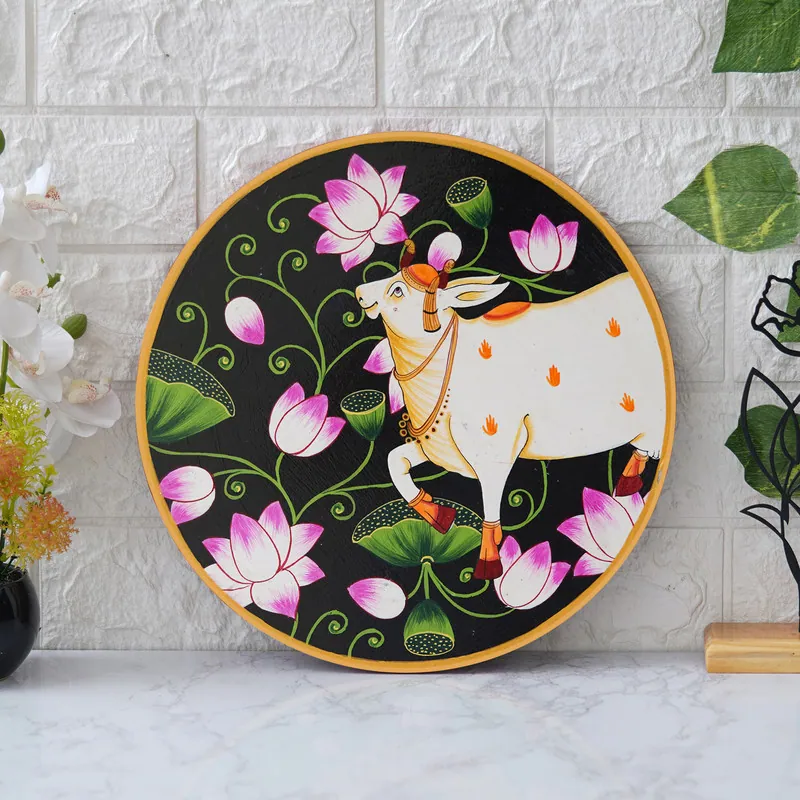 Holy Cow Pichwai Wall Plate, photo 1 of 4