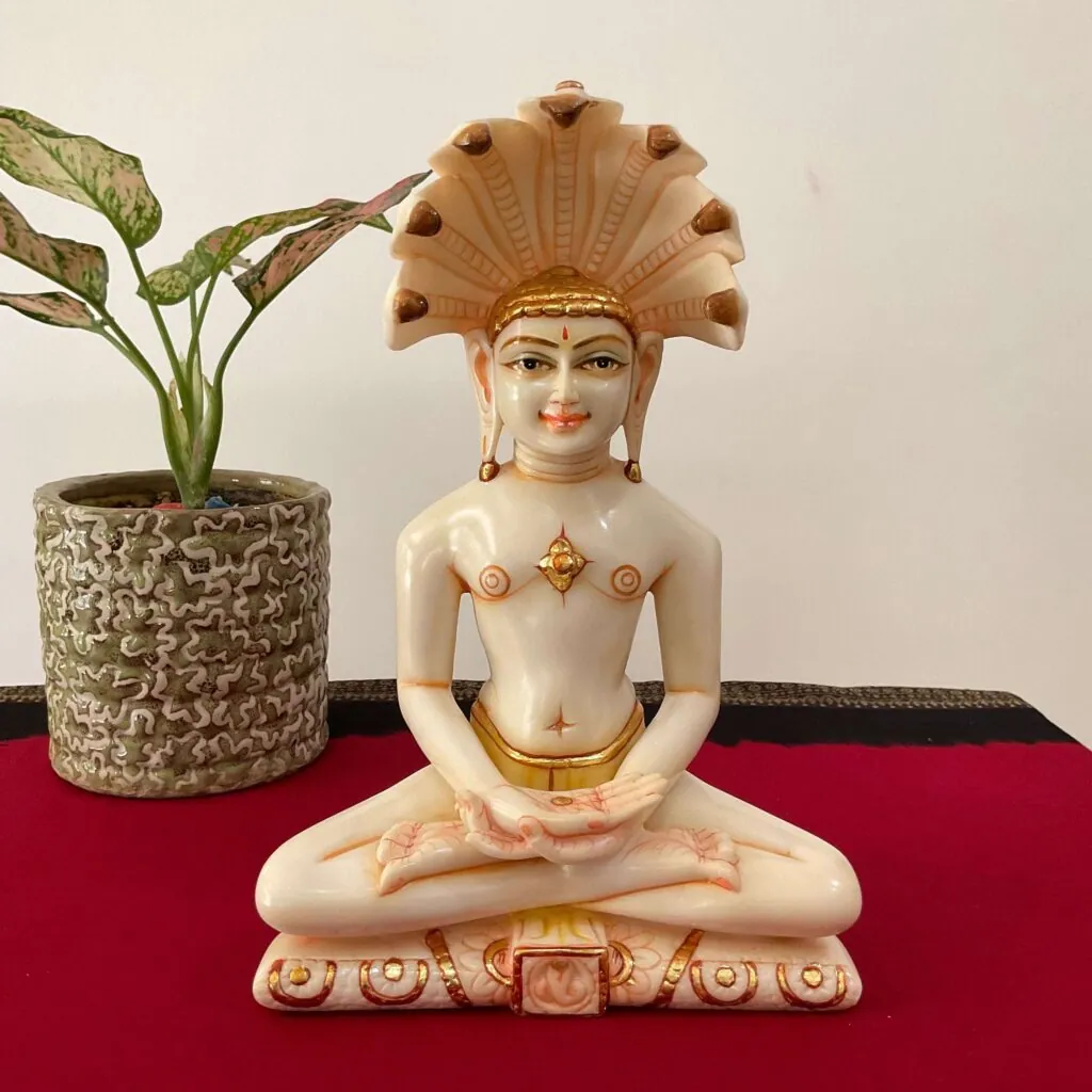 Lord Parshvanatha Marble Idol, photo 1 of 4
