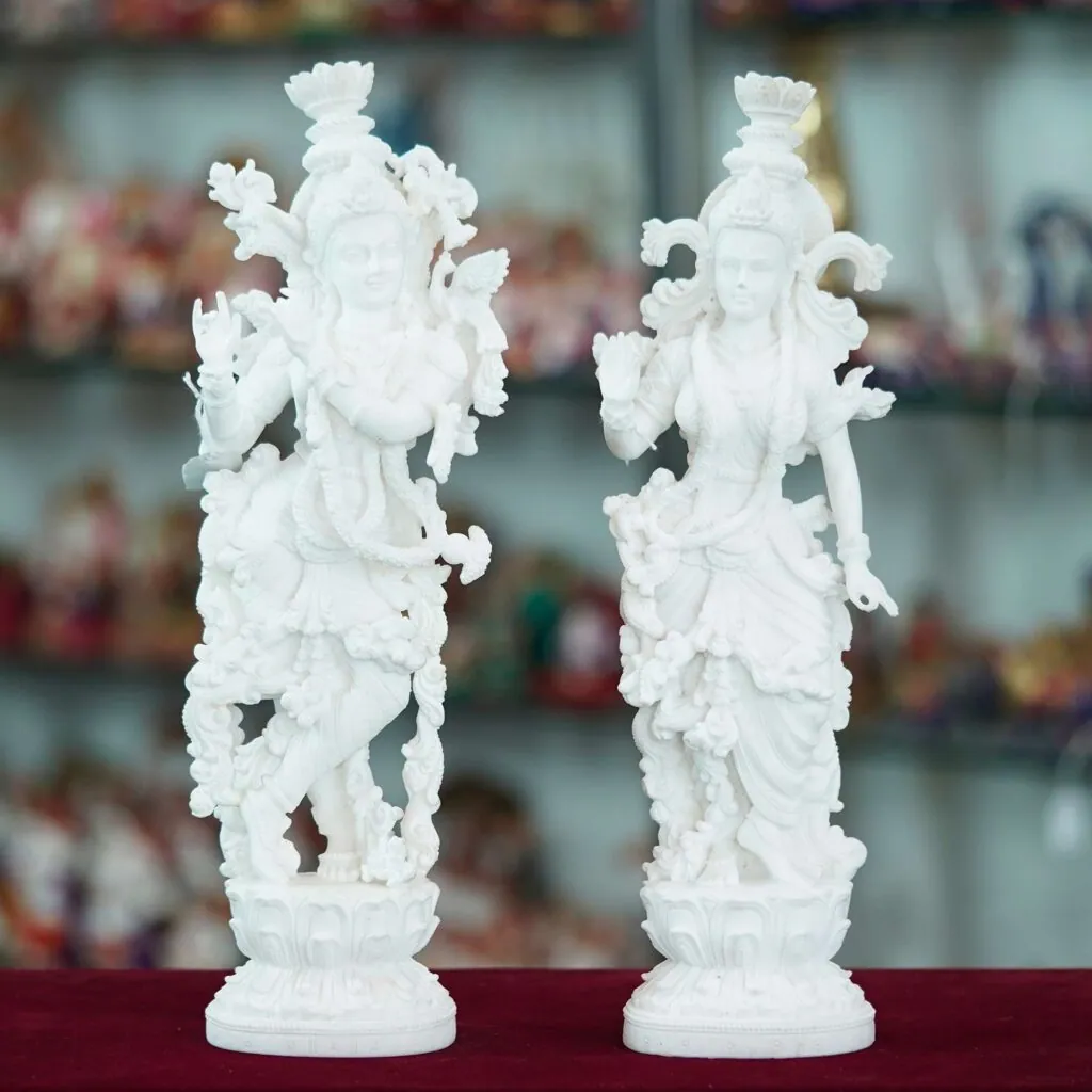 White Marble Radha Krishna Idols, photo 1 of 4