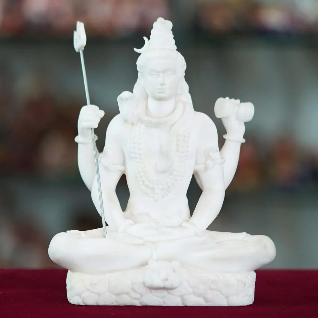 White Marble Lord Shiva Idol, photo 1 of 4