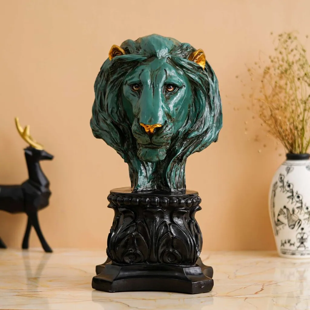 Green Lion Head Resin Bust, photo 1 of 4