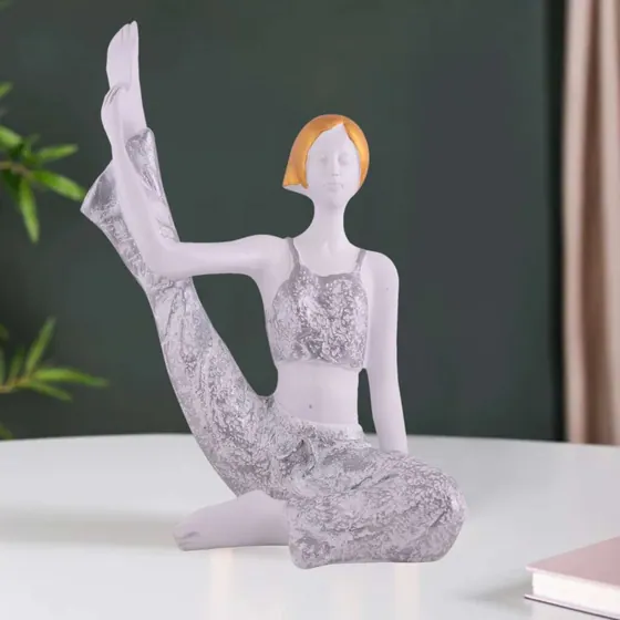 Resin Leg Stretch Yoga Figurine